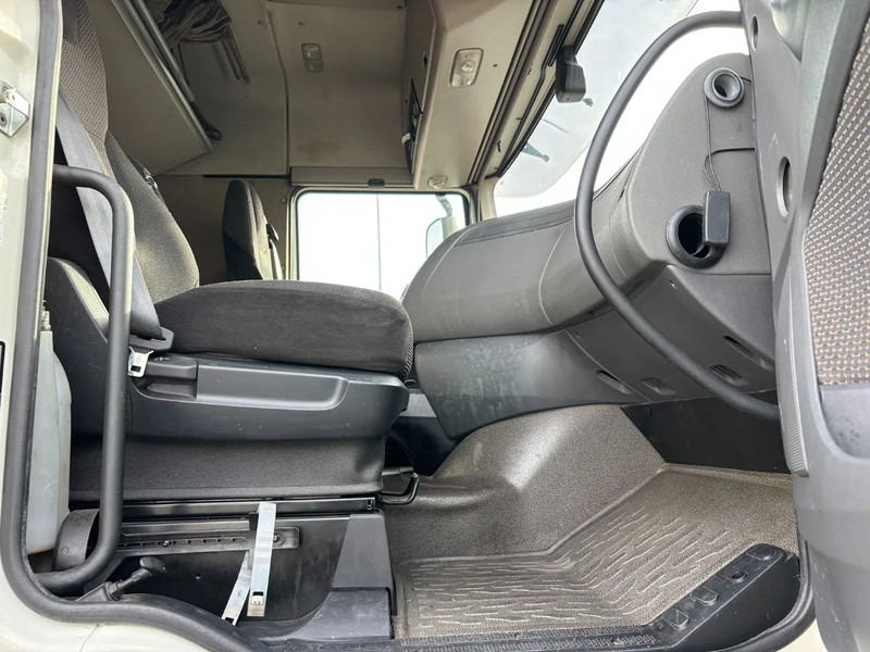 Tracteur routier DAF XF 460 Spacecab Euro 6: photos 6