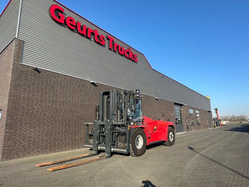 Kalmar DCG 330-12 VORKHEFTRUCK/ GABELSTAPLER/ FORKLIFT - Chariot élévateur diesel: photos 2 Kalmar DCG 330-12 VORKHEFTRUCK/ GABELSTAPLER/ FORKLIFT - Chariot élévateur diesel: photos 2