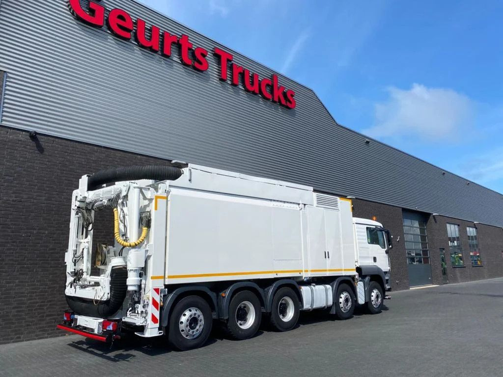 MAN TGS 35.440 10X4-6 BL TRIDEM RSP SAUGBAGGER/SUCTI - Camion hydrocureur: photos 5 MAN TGS 35.440 10X4-6 BL TRIDEM RSP SAUGBAGGER/SUCTI - Camion hydrocureur: photos 5