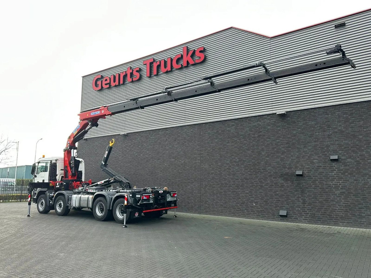 MAN TGS 35.460 8X4 BL+ HYVA 18.55.S HAAKARMSYSTEEM E - Camion ampliroll, Camion grue: photos 3 MAN TGS 35.460 8X4 BL+ HYVA 18.55.S HAAKARMSYSTEEM E - Camion ampliroll, Camion grue: photos 3