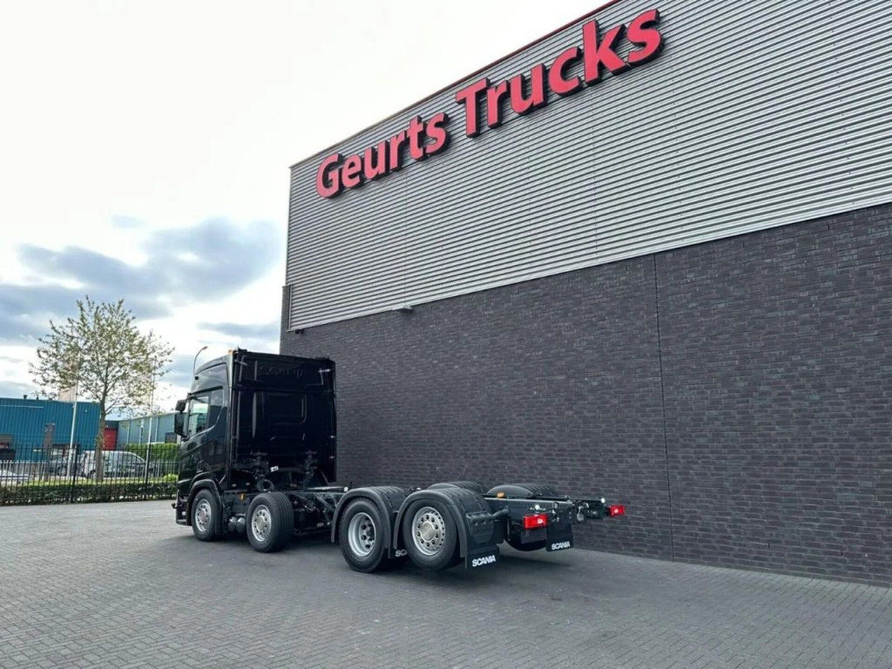 Scania R540 NGS 8X2 CHASSIS NIEUW/NEUE/NEW FULL OPTIONS - Châssis cabine: photos 3 Scania R540 NGS 8X2 CHASSIS NIEUW/NEUE/NEW FULL OPTIONS - Châssis cabine: photos 3