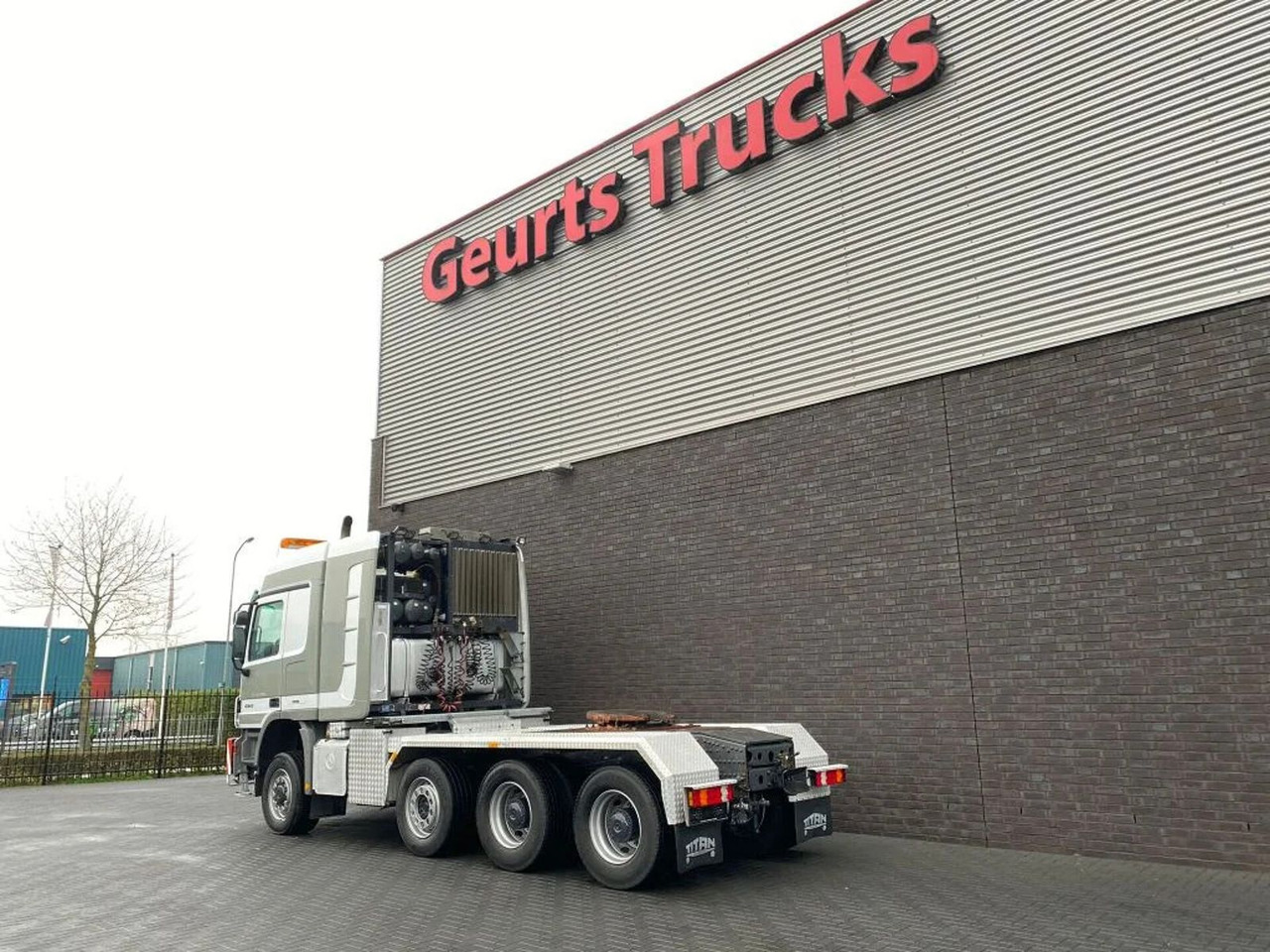 Mercedes-Benz Actros 4360 V8 8X6 V8 SLT TITAN HEAVY DUTY TRACT - Tracteur routier: photos 3 Mercedes-Benz Actros 4360 V8 8X6 V8 SLT TITAN HEAVY DUTY TRACT - Tracteur routier: photos 3