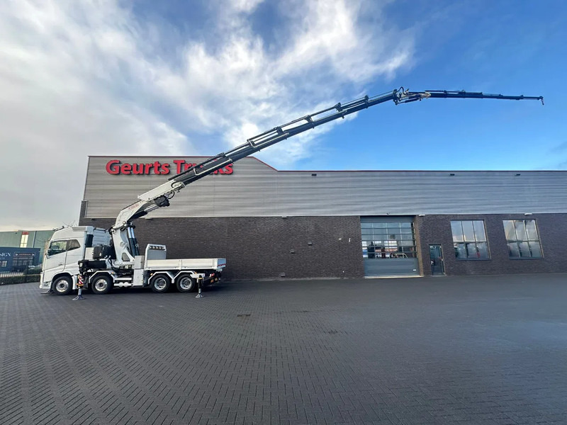 Volvo FH 16.650 8X4 TREKKER-BAKWAGEN COMBI + FASSI F1650RA.2.28 + JIB L816 KRAAN/KRAN/CRANE/GRUA - Camion grue: photos 1 Volvo FH 16.650 8X4 TREKKER-BAKWAGEN COMBI + FASSI F1650RA.2.28 + JIB L816 KRAAN/KRAN/CRANE/GRUA - Camion grue: photos 1
