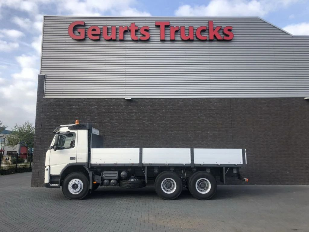 Volvo FM 370 6X4 CARGO TRUCK RHD UNUSED - Camion plateau: photos 1 Volvo FM 370 6X4 CARGO TRUCK RHD UNUSED - Camion plateau: photos 1