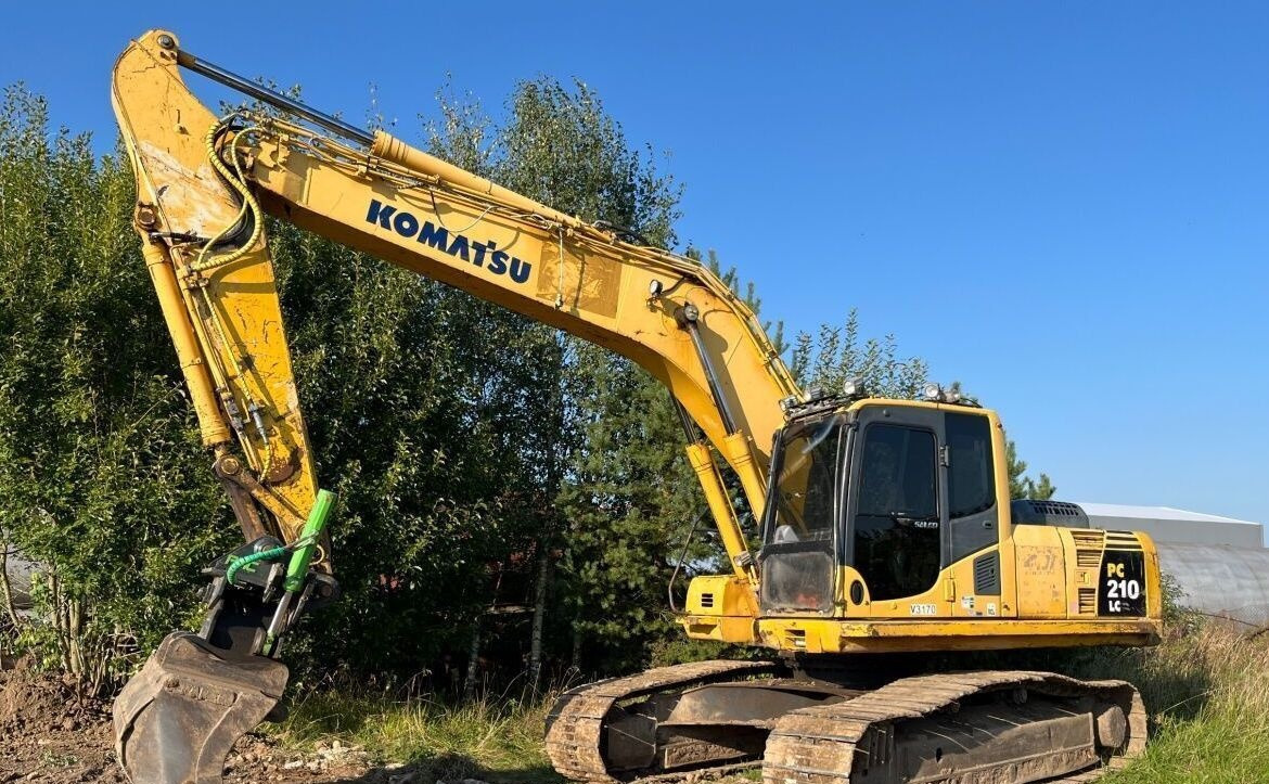 Komatsu PC210LC-8 - Pelle sur chenille: photos 3 Komatsu PC210LC-8 - Pelle sur chenille: photos 3