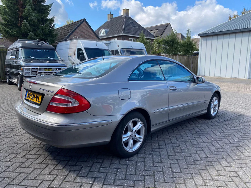 Mercedes-Benz CLK-Klasse C 200 KOMP. Autom. - Voiture: photos 4 Mercedes-Benz CLK-Klasse C 200 KOMP. Autom. - Voiture: photos 4
