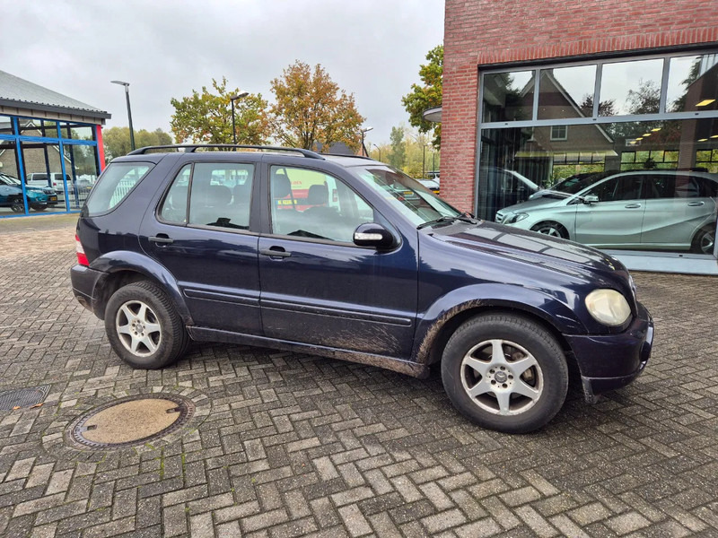 Mercedes-Benz M-Klasse ML 320 autom AMG - Voiture: photos 3 Mercedes-Benz M-Klasse ML 320 autom AMG - Voiture: photos 3