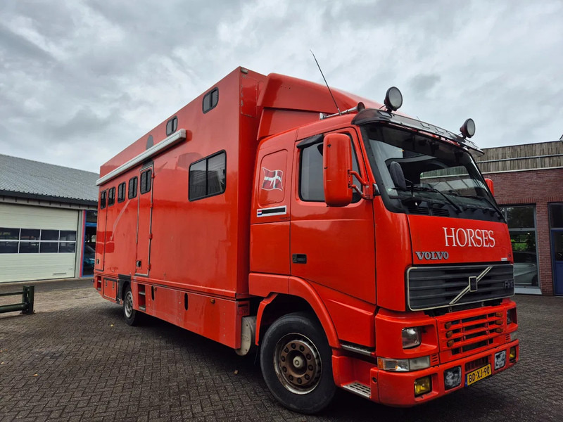 Volvo FH 12.... 380pk luchtgeveerd voor en achteras - Camion chevaux: photos 4 Volvo FH 12.... 380pk luchtgeveerd voor en achteras - Camion chevaux: photos 4