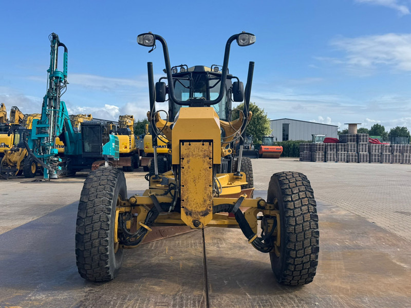 Niveleuse Caterpillar 140M2 AWD: photos 8