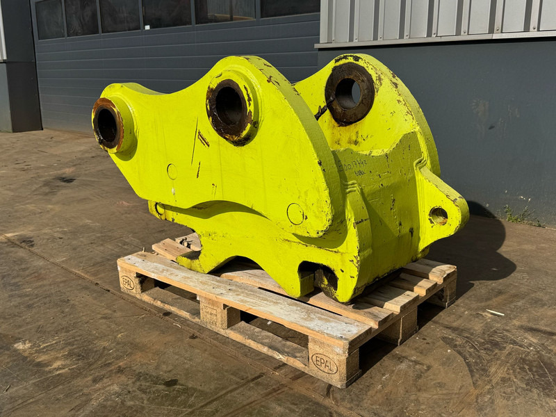 Caterpillar 352F Miller Pin-On Quick Coupler - Attache rapide: photos 3 Caterpillar 352F Miller Pin-On Quick Coupler - Attache rapide: photos 3
