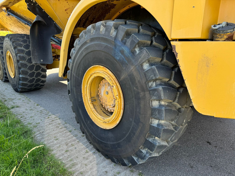 Tombereau articulé Caterpillar 740B: photos 15
