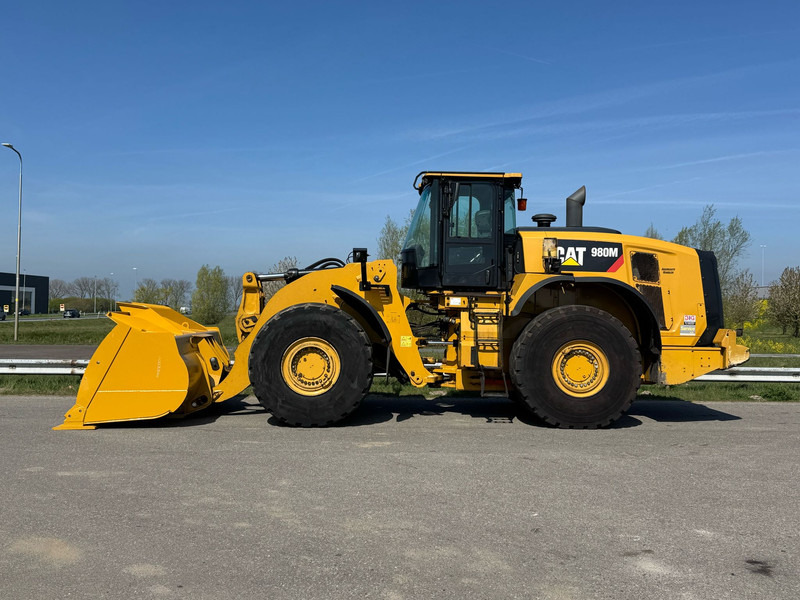 Caterpillar 980M - Chargeuse sur pneus: photos 1 Caterpillar 980M - Chargeuse sur pneus: photos 1