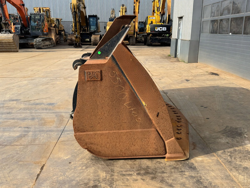 Caterpillar WP-125.40-330 ISO Volvo L150/180/220 - Godet: photos 5 Caterpillar WP-125.40-330 ISO Volvo L150/180/220 - Godet: photos 5