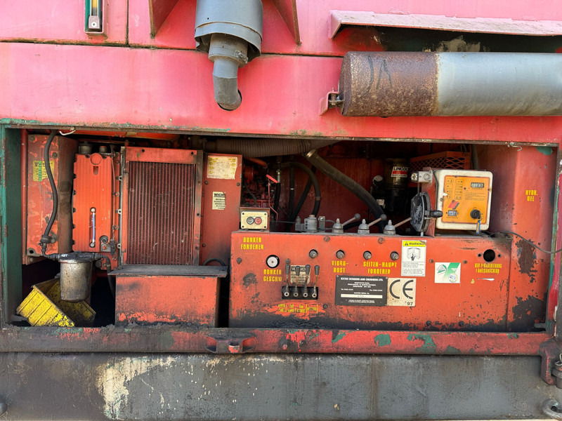 Extec Robotrac 7000 - Crible: photos 5 Extec Robotrac 7000 - Crible: photos 5