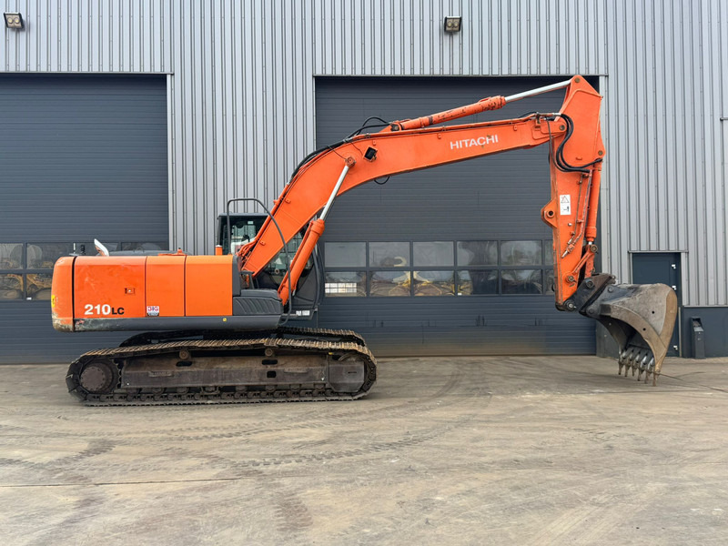 Hitachi ZX210LC-3 - Pelle sur chenille: photos 5 Hitachi ZX210LC-3 - Pelle sur chenille: photos 5