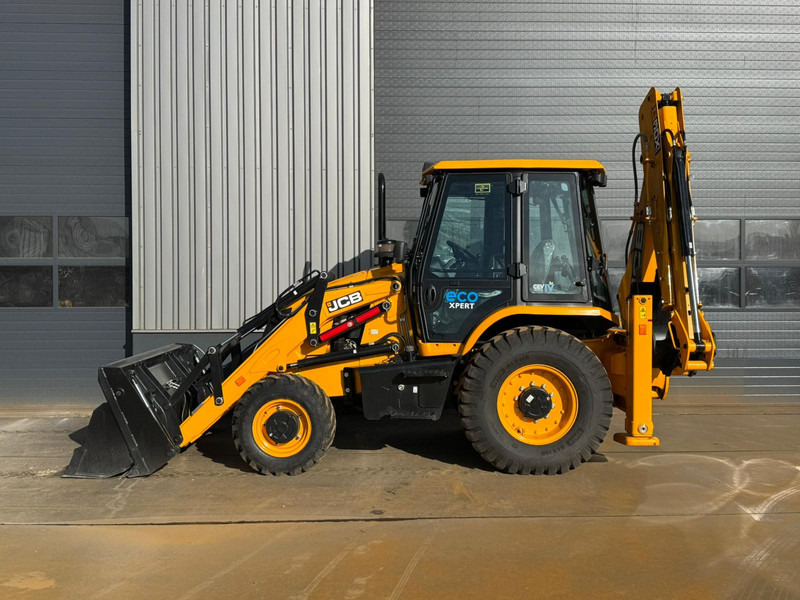 JCB 3DX 4x4 Super with extendable boom - Tractopelle: photos 1 JCB 3DX 4x4 Super with extendable boom - Tractopelle: photos 1