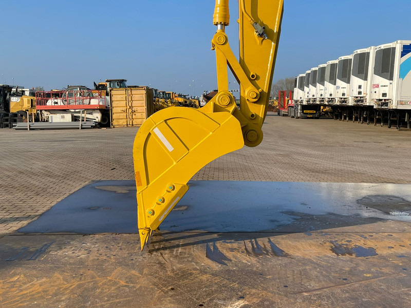 Pelle sur chenille neuf Komatsu PC210LC-10MO: photos 8 Pelle sur chenille neuf Komatsu PC210LC-10MO: photos 8