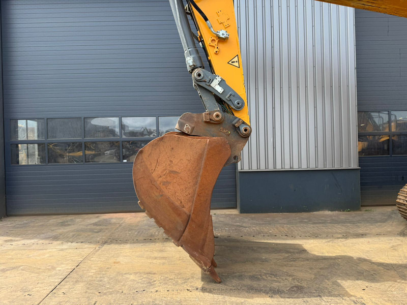 Pelle sur chenille Liebherr R946 LC Hydraulic excavator: photos 15