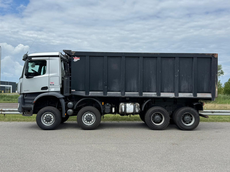 MERCEDESBENZ Arocs 4848 8x8 tipper - Camion benne: photos 2 MERCEDESBENZ Arocs 4848 8x8 tipper - Camion benne: photos 2