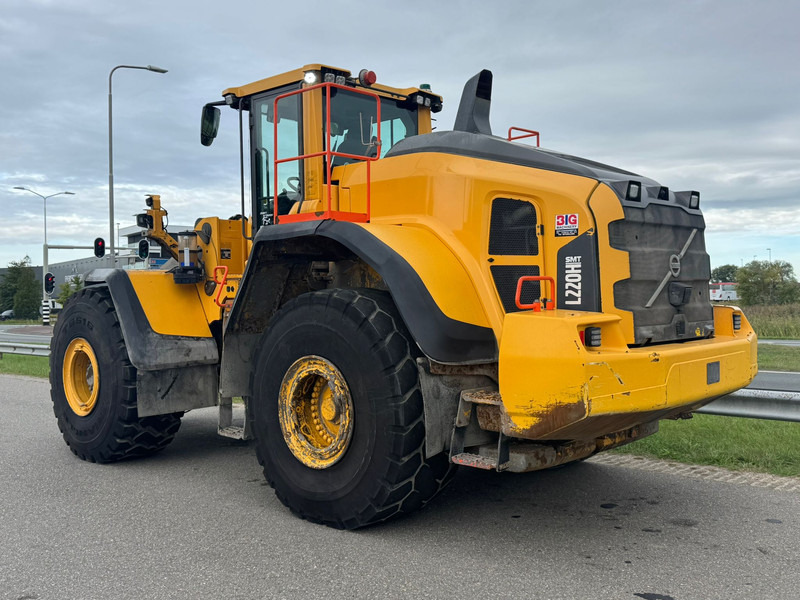 Volvo L220H - Chargeuse sur pneus: photos 3 Volvo L220H - Chargeuse sur pneus: photos 3