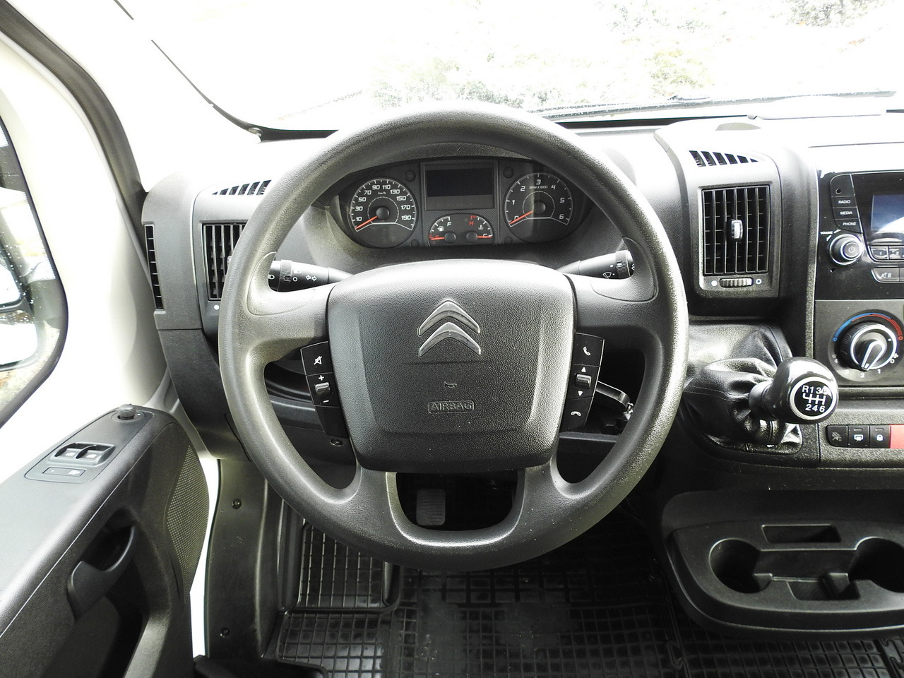 Fourgon utilitaire CITROEN JUMPER BOX DELIVERY VAN 6 SEATS AIR CONDITIONING  140HP: photos 26