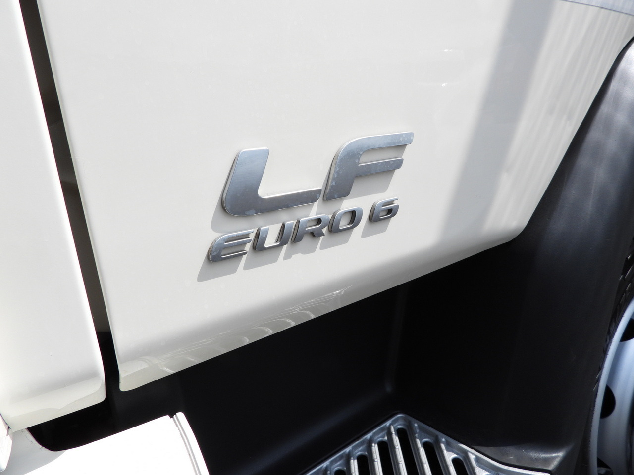 Camion benne DAF LF 180 THREE-WAY TIPPER CRUISE CONTROL LED LIGHTS AUTOMATIC TRANSMISSION TWIN WHEELS AIR CONDITIONING 180HP: photos 22 Camion benne DAF LF 180 THREE-WAY TIPPER CRUISE CONTROL LED LIGHTS AUTOMATIC TRANSMISSION TWIN WHEELS AIR CONDITIONING 180HP: photos 22