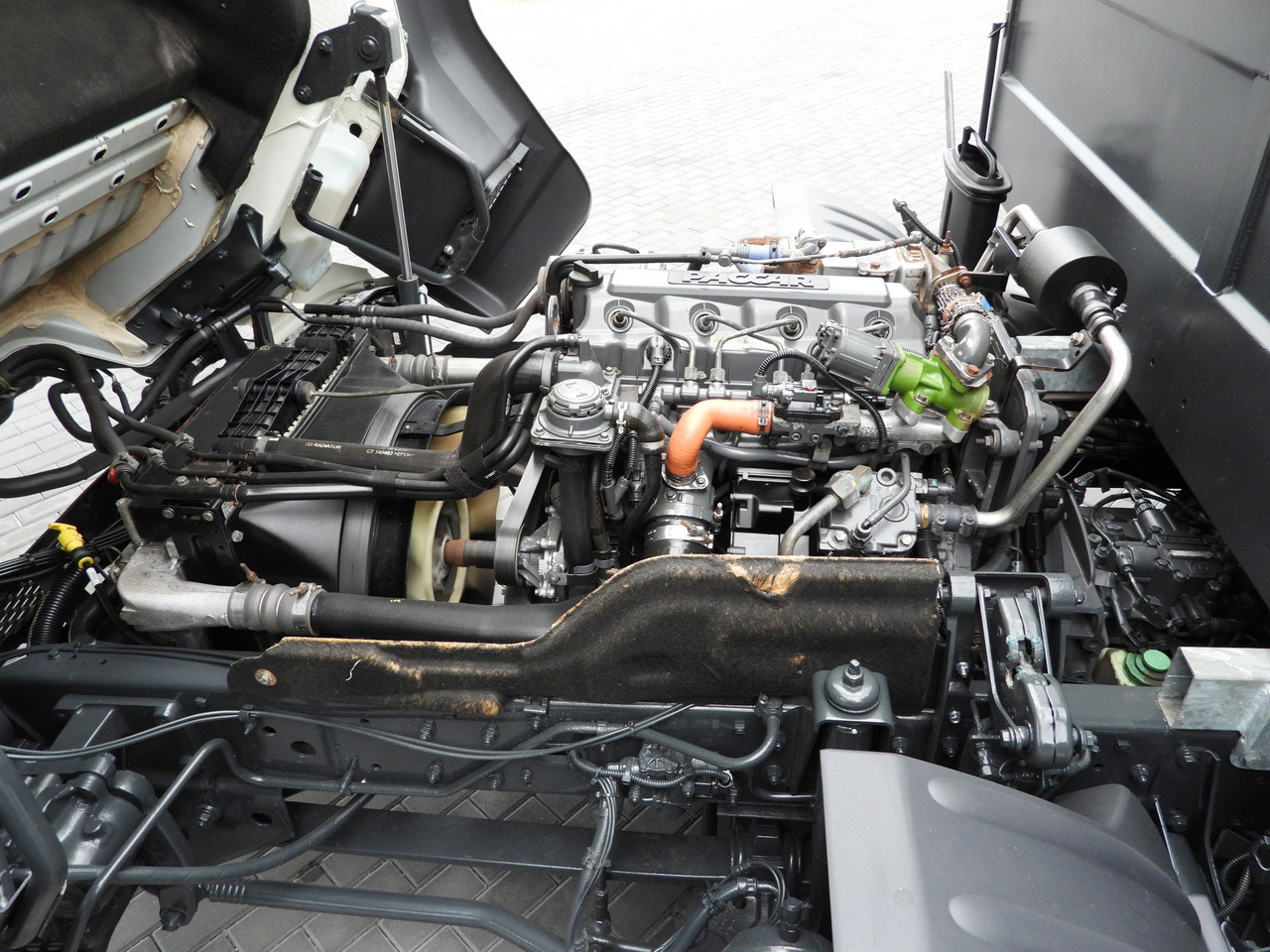 Camion benne DAF LF 180 THREE-WAY TIPPER CRUISE CONTROL LED LIGHTS AUTOMATIC TRANSMISSION TWIN WHEELS AIR CONDITIONING 180HP: photos 29 Camion benne DAF LF 180 THREE-WAY TIPPER CRUISE CONTROL LED LIGHTS AUTOMATIC TRANSMISSION TWIN WHEELS AIR CONDITIONING 180HP: photos 29