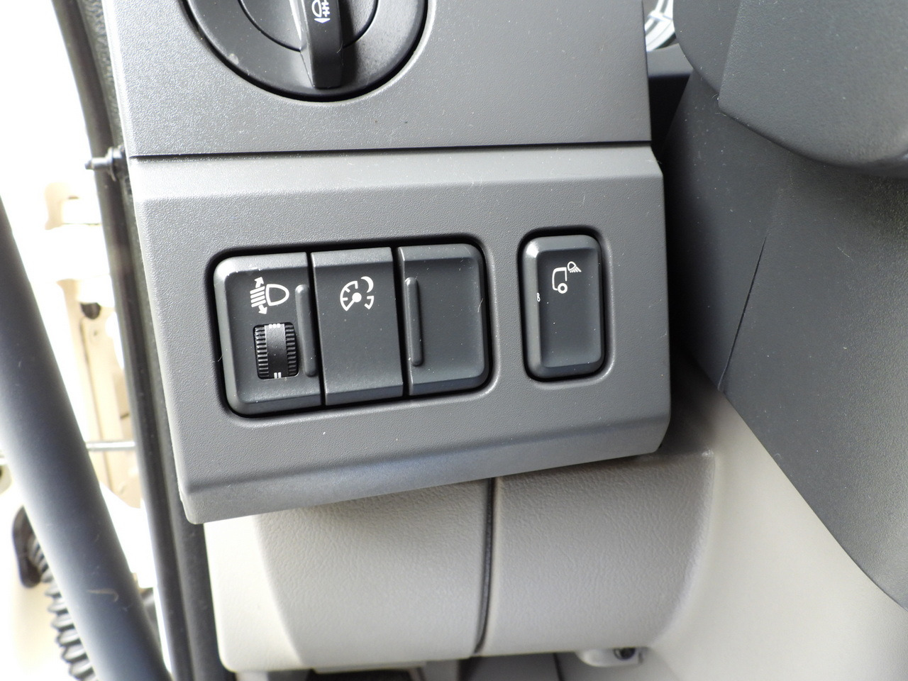 Camion benne DAF LF 180 THREE-WAY TIPPER CRUISE CONTROL LED LIGHTS AUTOMATIC TRANSMISSION TWIN WHEELS AIR CONDITIONING 180HP: photos 35 Camion benne DAF LF 180 THREE-WAY TIPPER CRUISE CONTROL LED LIGHTS AUTOMATIC TRANSMISSION TWIN WHEELS AIR CONDITIONING 180HP: photos 35