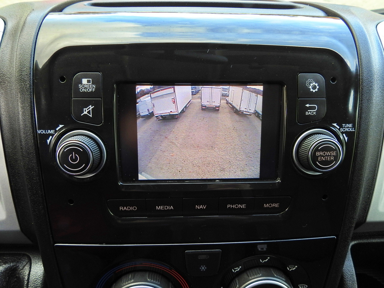 Fourgon grand volume FIAT DUCATO BOX LIFT 8 PALLETS CRUISE CONTROL NAVIGATION AIR CONDITIONING LED LIGHTS  130HP: photos 39
