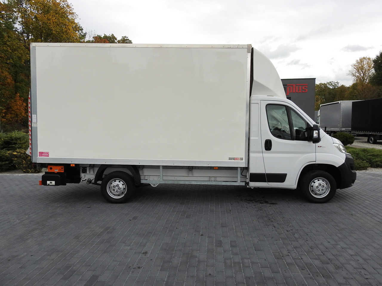 Fourgon grand volume FIAT DUCATO BOX LIFT 8 PALLETS CRUISE CONTROL NAVIGATION AIR CONDITIONING LED LIGHTS  130HP: photos 7