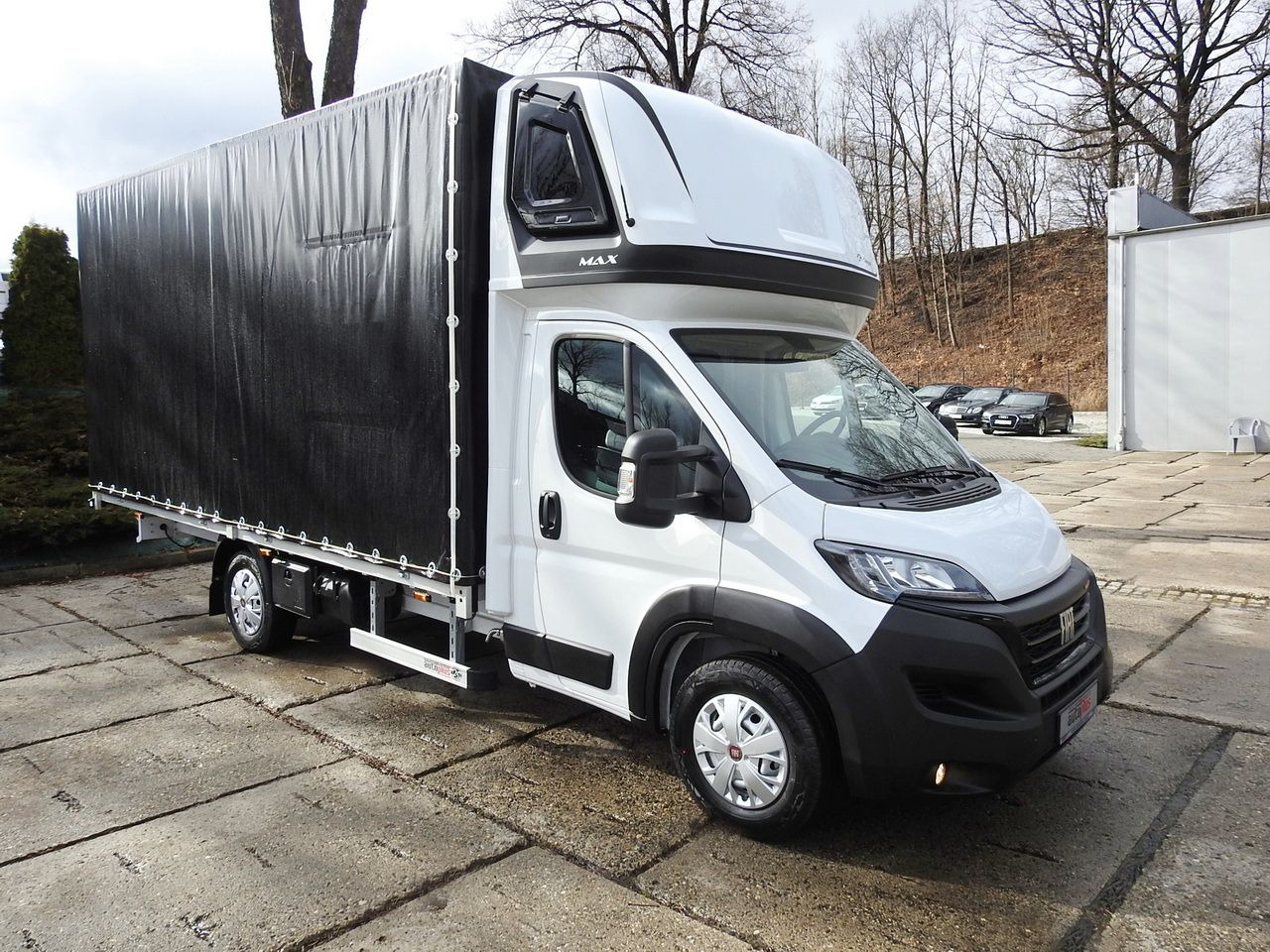FIAT DUCATO - Utilitaire plateau baché: photos 4 FIAT DUCATO - Utilitaire plateau baché: photos 4