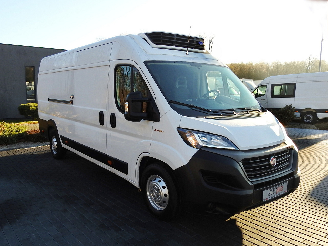 FIAT DUCATO REFRIGERATOR VAN -10*C POWER SUPPLY 230V AIR CONDITIONING  175HP - Utilitaire frigorifique: photos 4 FIAT DUCATO REFRIGERATOR VAN -10*C POWER SUPPLY 230V AIR CONDITIONING  175HP - Utilitaire frigorifique: photos 4