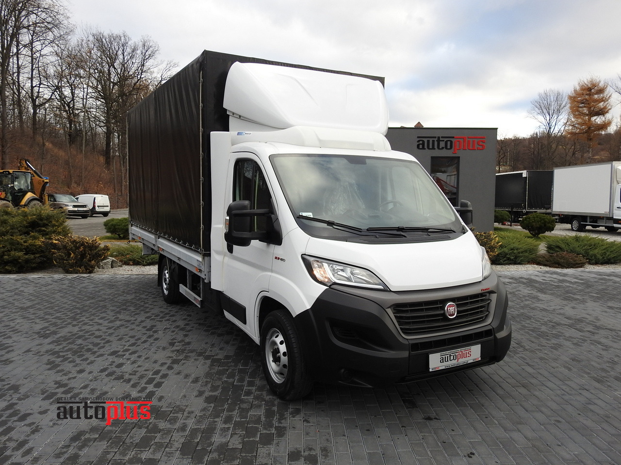 FIAT DUCATO TARPAULIN 10 PALLETS AIR CONDITIONING PNEUMATICS 160HP - Utilitaire plateau baché: photos 1 FIAT DUCATO TARPAULIN 10 PALLETS AIR CONDITIONING PNEUMATICS 160HP - Utilitaire plateau baché: photos 1