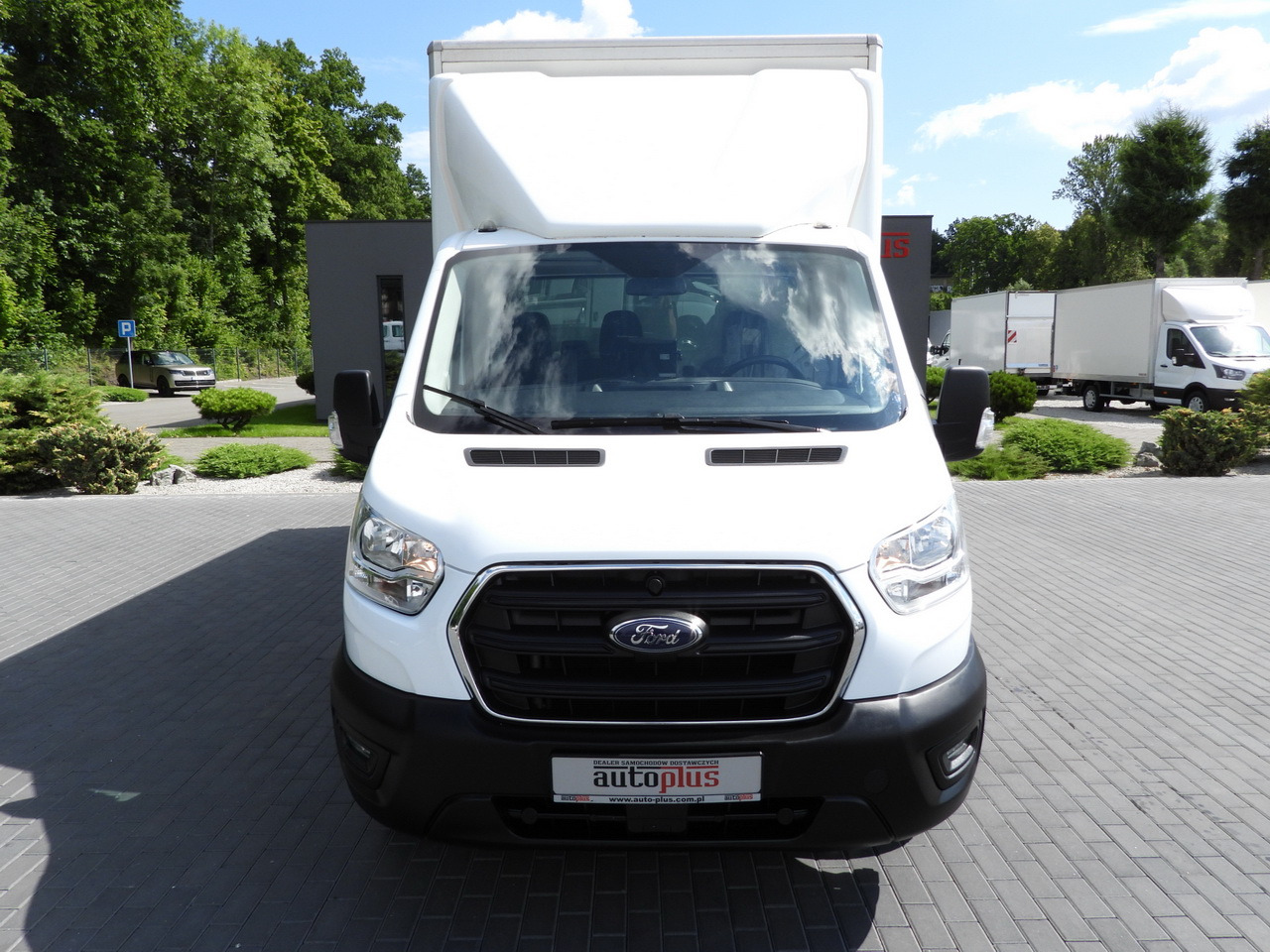 FORD TRANSIT BOX LIFT 8 PALLETS CRUISE CONTROL LED LIGHTS TWIN WHEELS AIR CONDITIONING 130HP - Utilitaire frigorifique: photos 5 FORD TRANSIT BOX LIFT 8 PALLETS CRUISE CONTROL LED LIGHTS TWIN WHEELS AIR CONDITIONING 130HP - Utilitaire frigorifique: photos 5