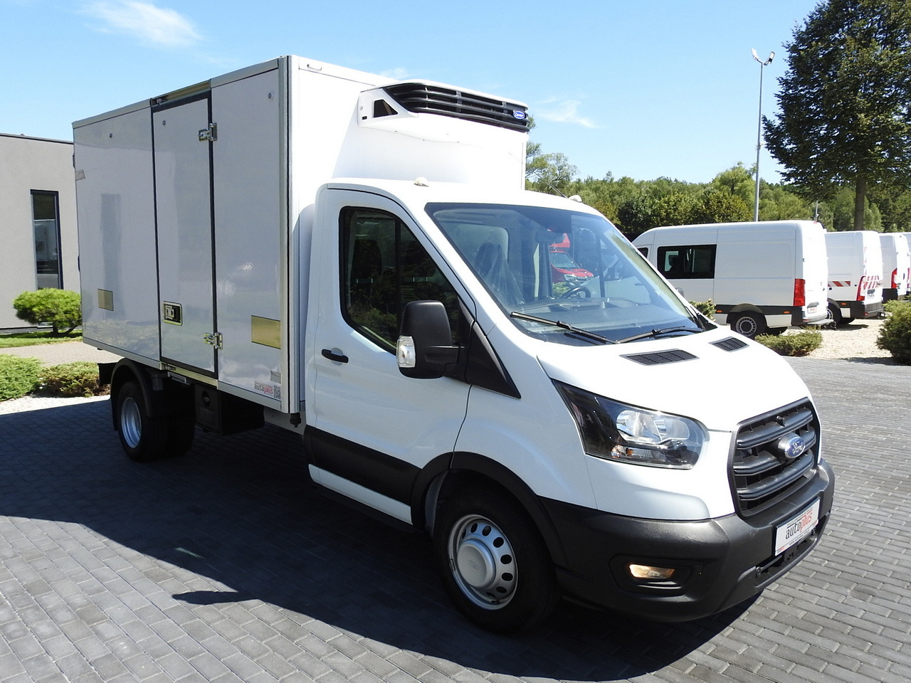 FORD TRANSIT REGRIGERATOR BOX 0*C POWER SUPPLY 230V CRUISE CONTROL AIR CONDITIONING TWIN WHEELS 170HP - Utilitaire frigorifique: photos 4 FORD TRANSIT REGRIGERATOR BOX 0*C POWER SUPPLY 230V CRUISE CONTROL AIR CONDITIONING TWIN WHEELS 170HP - Utilitaire frigorifique: photos 4