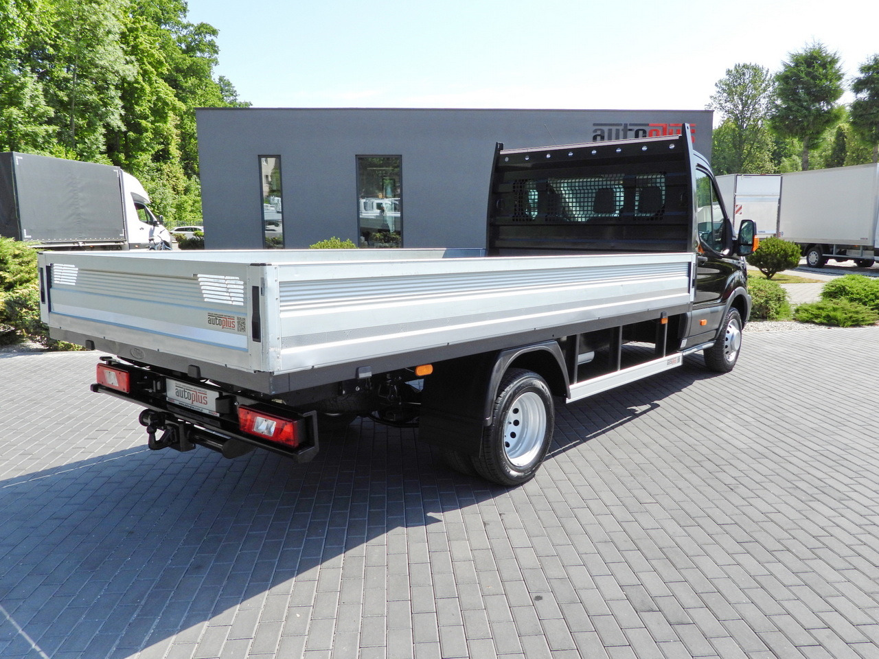 FORD TRANSIT STAKE BODY 8 PALLETS CRUISE CONTROL TWIN WHEELS AIR CONDITIONING 125HP - Fourgon plateau: photos 3 FORD TRANSIT STAKE BODY 8 PALLETS CRUISE CONTROL TWIN WHEELS AIR CONDITIONING 125HP - Fourgon plateau: photos 3