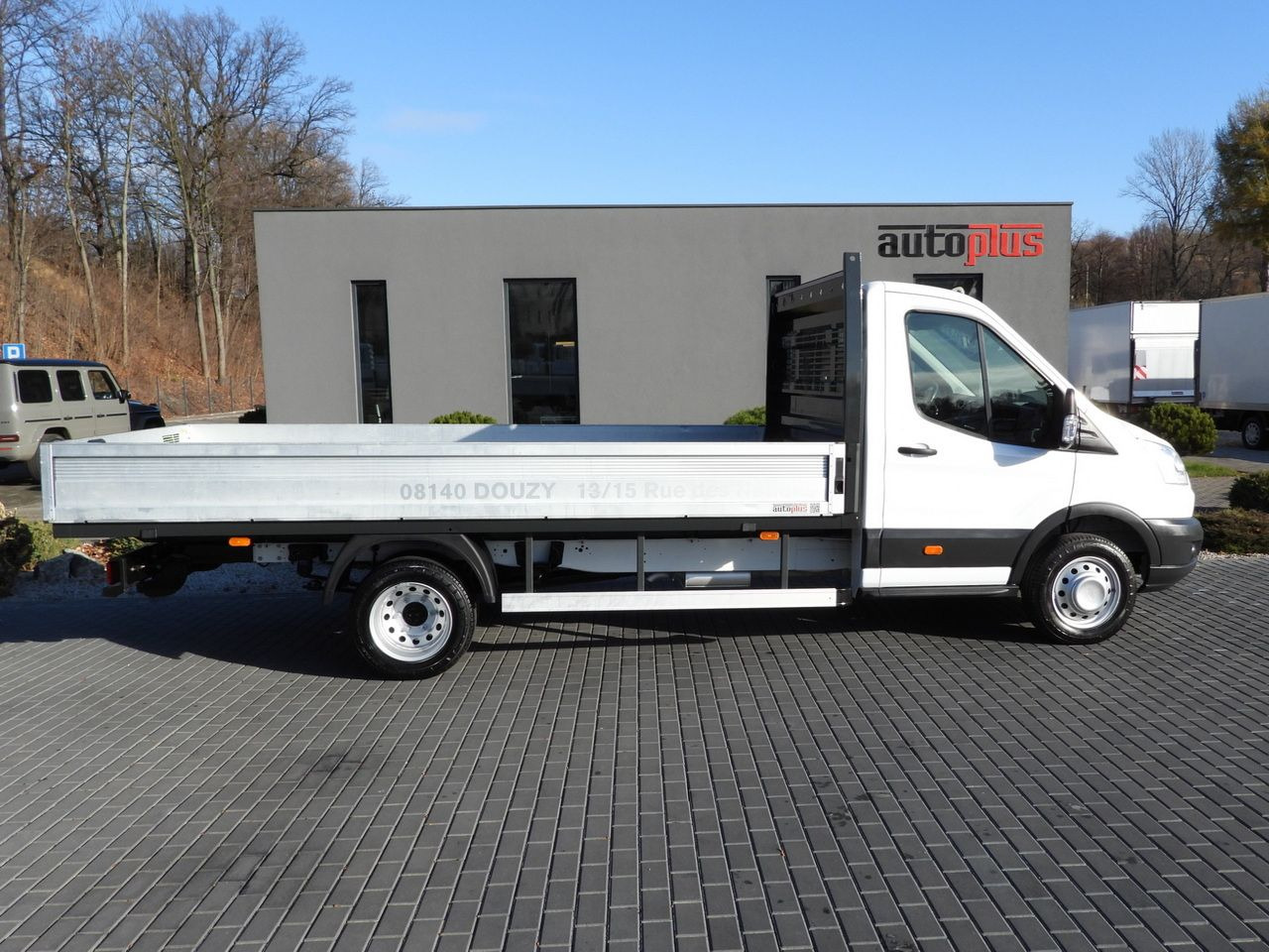 FORD TRANSIT STAKE BODY 8 PALLETS TWIN WHEELS AIR CONDITIONING  155HP - crédit-bail FORD TRANSIT STAKE BODY 8 PALLETS TWIN WHEELS AIR CONDITIONING  155HP: photos 7