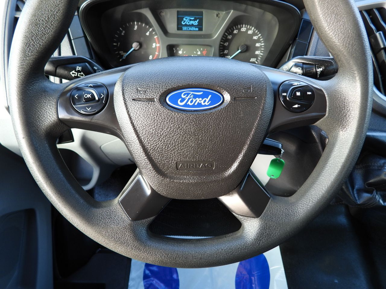 FORD TRANSIT STAKE BODY 8 PALLETS TWIN WHEELS AIR CONDITIONING  155HP - crédit-bail FORD TRANSIT STAKE BODY 8 PALLETS TWIN WHEELS AIR CONDITIONING  155HP: photos 28