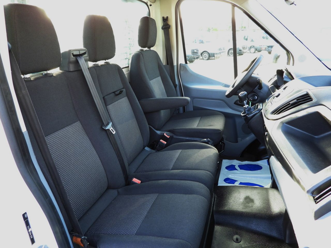 FORD TRANSIT STAKE BODY 8 PALLETS TWIN WHEELS AIR CONDITIONING  155HP - crédit-bail FORD TRANSIT STAKE BODY 8 PALLETS TWIN WHEELS AIR CONDITIONING  155HP: photos 35