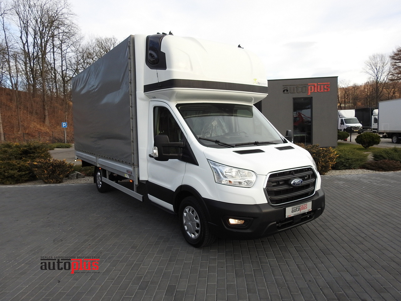 FORD TRANSIT TARPAULIN 10 PALLETS WEBASTO CRUISE CONTROL AIR CONDITIONING LED LIGHTS 160HP - Utilitaire plateau baché: photos 1 FORD TRANSIT TARPAULIN 10 PALLETS WEBASTO CRUISE CONTROL AIR CONDITIONING LED LIGHTS 160HP - Utilitaire plateau baché: photos 1