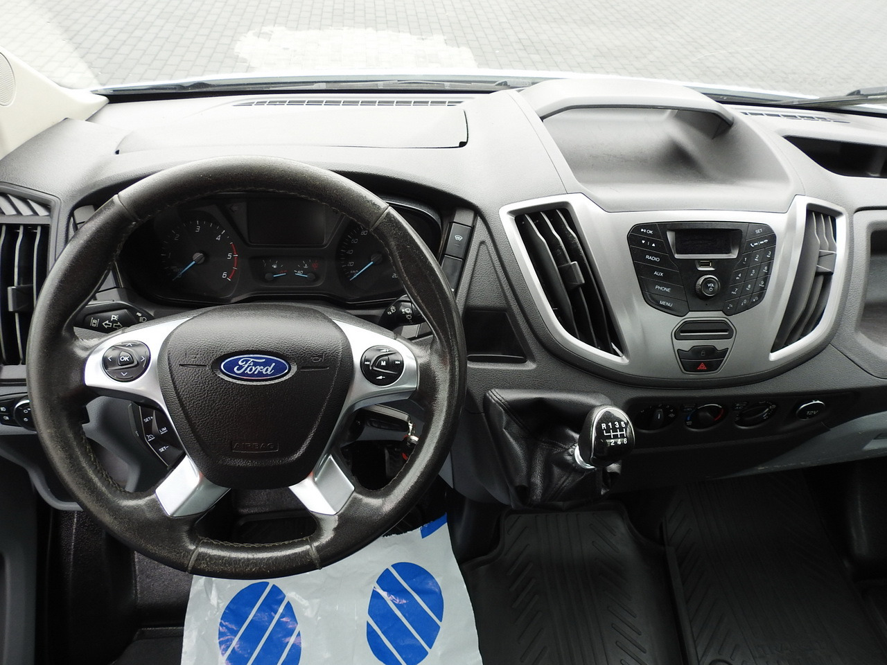 Utilitaire benne FORD TRANSIT TIPPER CRUISE CONTROL AIR CONDITIONING TWIN WHEELS 170HP: photos 27 Utilitaire benne FORD TRANSIT TIPPER CRUISE CONTROL AIR CONDITIONING TWIN WHEELS 170HP: photos 27