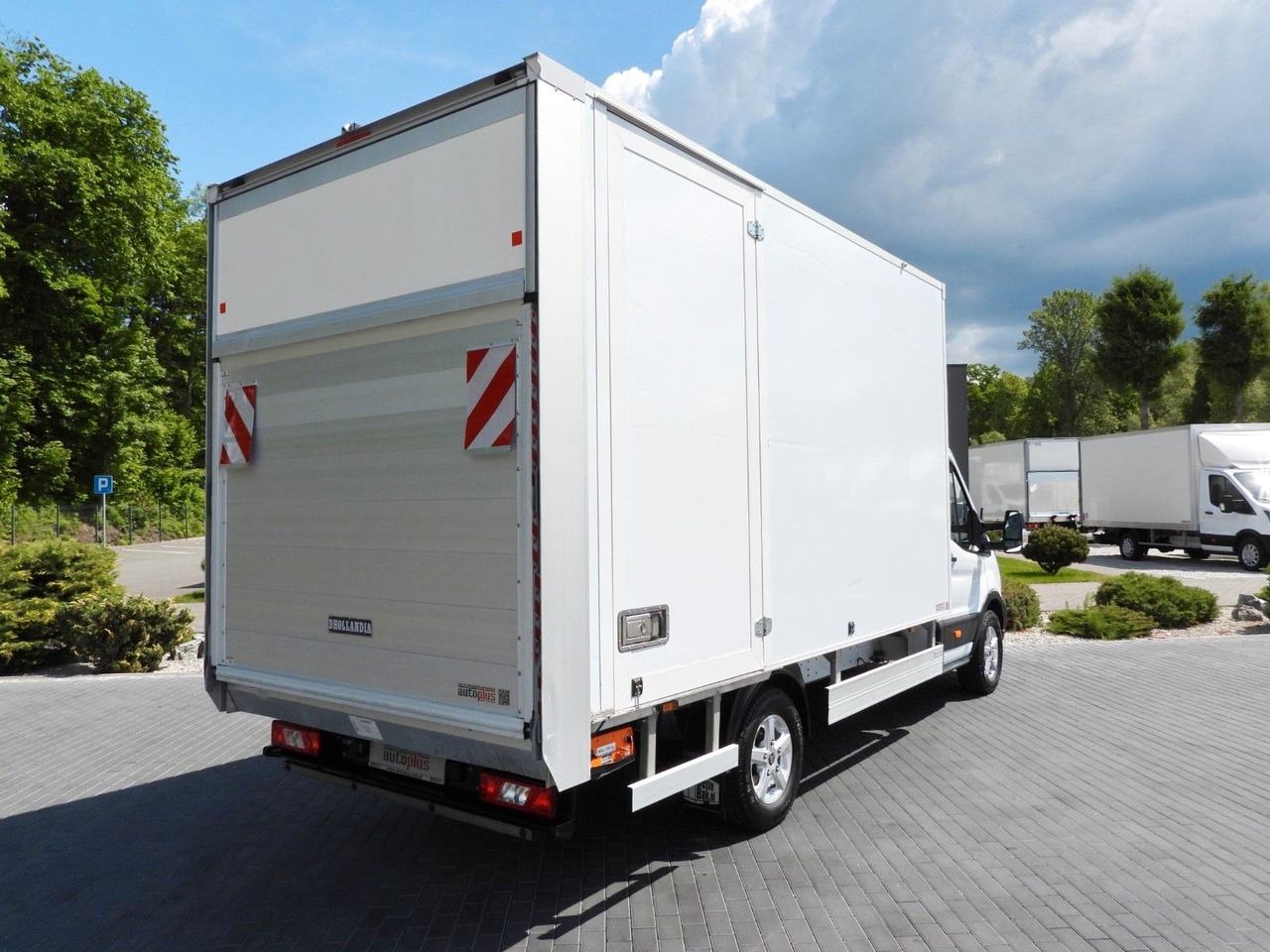 Ford TRANSIT KOFFER AUFZUG 8 PALETTEN TEMPOMAT - Fourgon grand volume: photos 3 Ford TRANSIT KOFFER AUFZUG 8 PALETTEN TEMPOMAT - Fourgon grand volume: photos 3