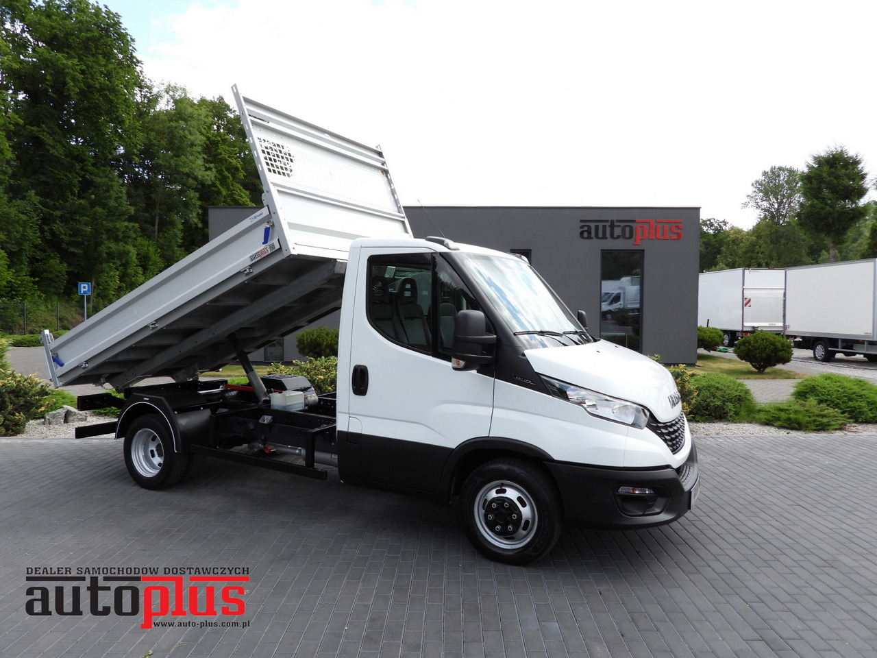 IVECO DAILY 35C14 CRUISE CONTROL TWIN WHEELS AIR CONDITIONING  140HP - Utilitaire benne: photos 1 IVECO DAILY 35C14 CRUISE CONTROL TWIN WHEELS AIR CONDITIONING  140HP - Utilitaire benne: photos 1