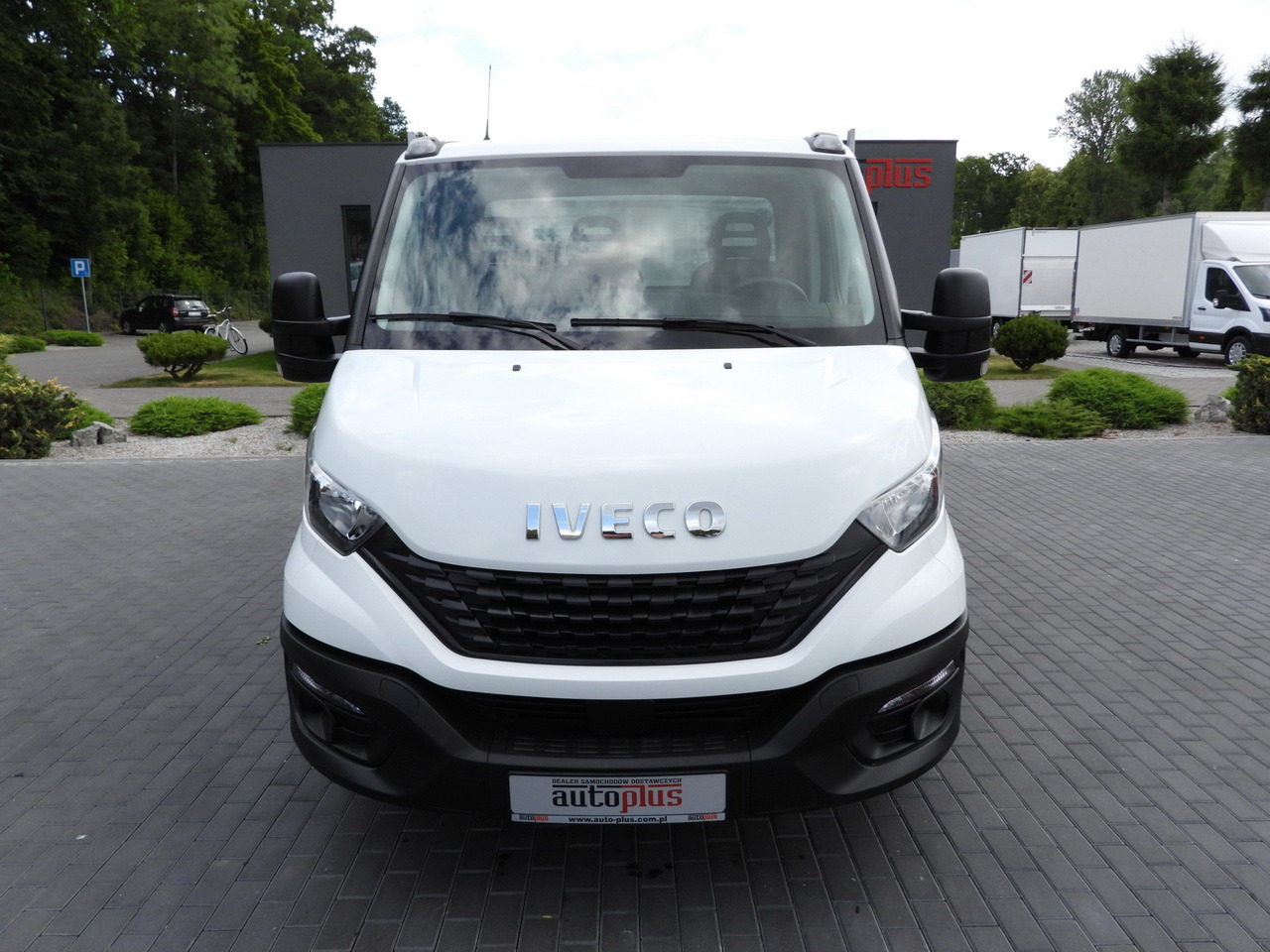 IVECO DAILY 35C14 CRUISE CONTROL TWIN WHEELS AIR CONDITIONING  140HP - Utilitaire benne: photos 5 IVECO DAILY 35C14 CRUISE CONTROL TWIN WHEELS AIR CONDITIONING  140HP - Utilitaire benne: photos 5