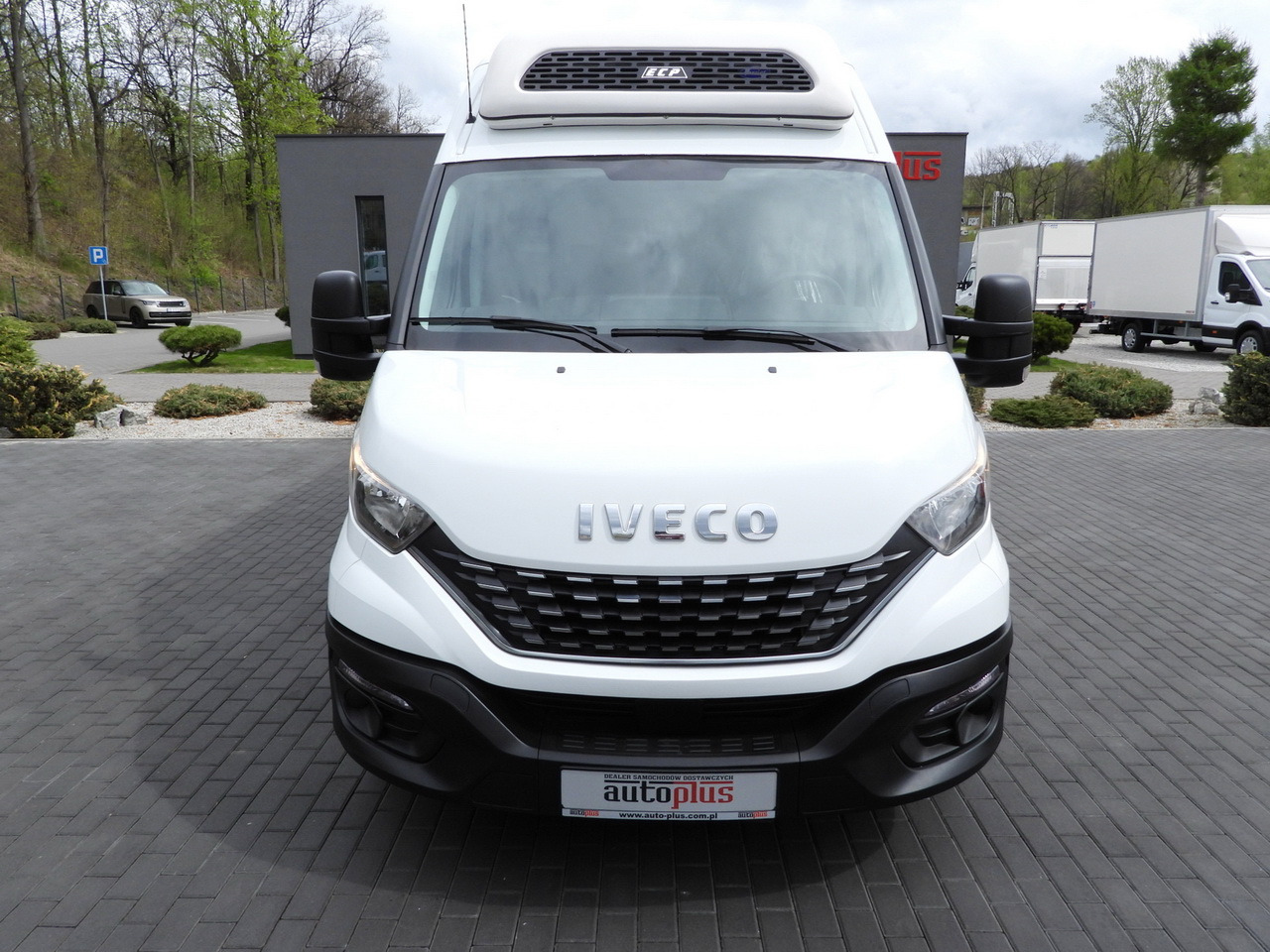Utilitaire frigorifique IVECO DAILY 35S14 REFRIGERATOR VAN 0*C POWER SUPPLY 230V CRUISE CONTROL AUTOMATIC TRANSMISSION HI-MATIC AIR CONDITIONING  140HP: photos 5