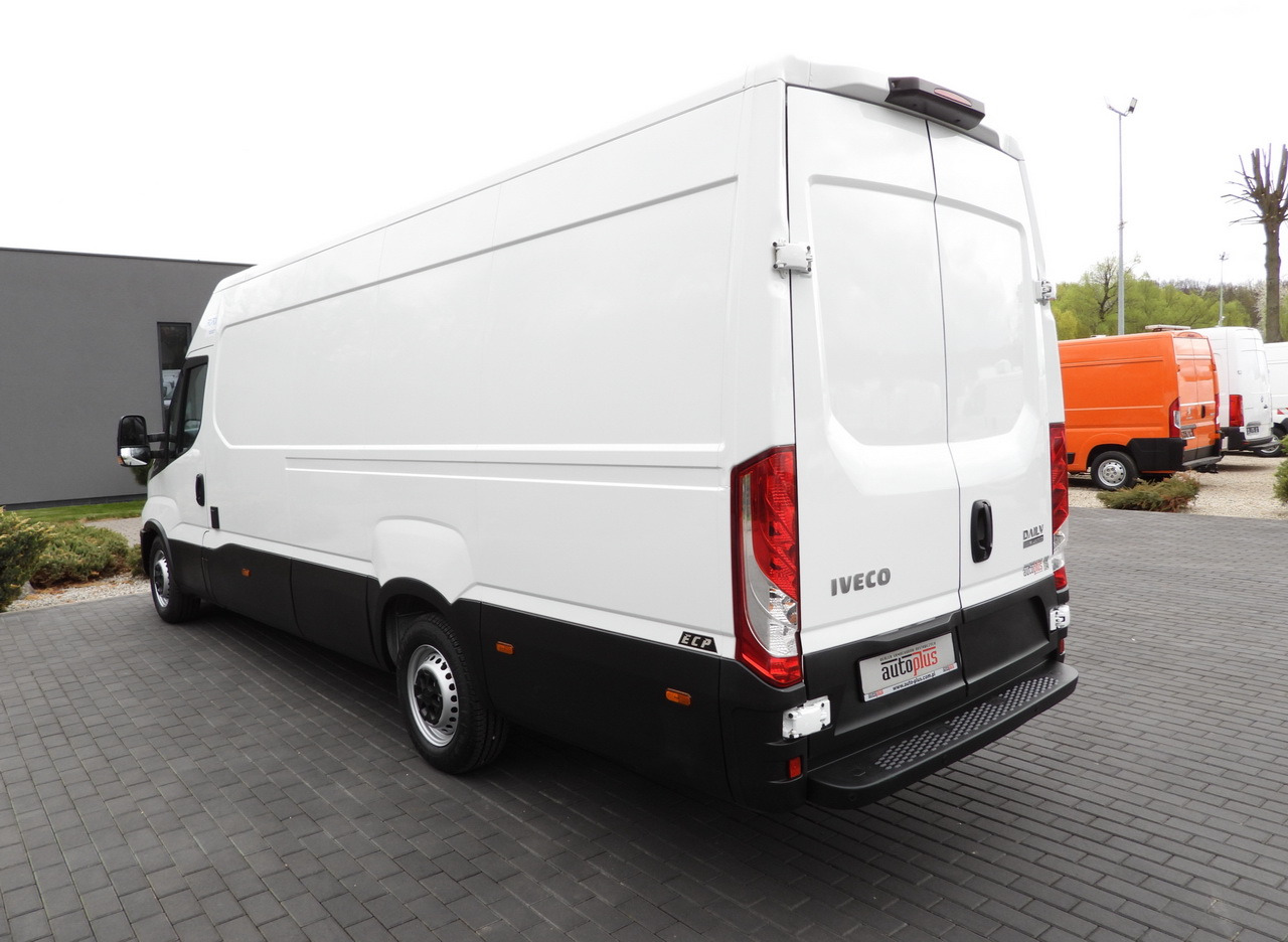Utilitaire frigorifique IVECO DAILY 35S14 REFRIGERATOR VAN 0*C POWER SUPPLY 230V CRUISE CONTROL AUTOMATIC TRANSMISSION HI-MATIC AIR CONDITIONING  140HP: photos 10