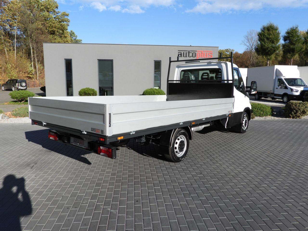 IVECO DAILY 35S14 STAKE BODY 8 PALLETS CRUISE CONTROL AIR CONDITIONING  140HP - Fourgon plateau: photos 3 IVECO DAILY 35S14 STAKE BODY 8 PALLETS CRUISE CONTROL AIR CONDITIONING  140HP - Fourgon plateau: photos 3