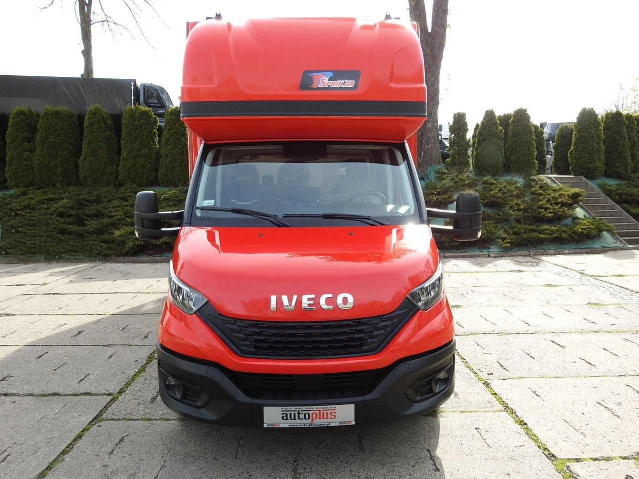 IVECO DAILY 35S18 TARPAULIN 10 PALLETS WEBASTO CRUISE CONTROL LED LIGHTS AIR CONDITIONING 180HP - Utilitaire plateau baché: photos 5 IVECO DAILY 35S18 TARPAULIN 10 PALLETS WEBASTO CRUISE CONTROL LED LIGHTS AIR CONDITIONING 180HP - Utilitaire plateau baché: photos 5