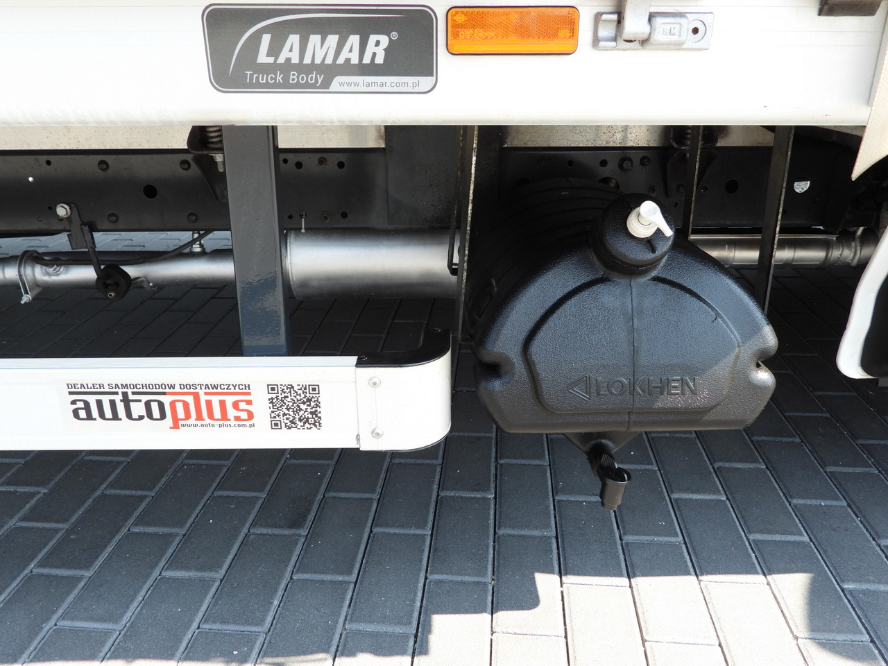 IVECO DAILY 35S18 TARPAULIN 10 PALLETS WEBASTO CRUISE CONTROL LED LIGHTS PNEUMATICS AIR CONDITIONING  180HP - crédit-bail IVECO DAILY 35S18 TARPAULIN 10 PALLETS WEBASTO CRUISE CONTROL LED LIGHTS PNEUMATICS AIR CONDITIONING  180HP: photos 28 IVECO DAILY 35S18 TARPAULIN 10 PALLETS WEBASTO CRUISE CONTROL LED LIGHTS PNEUMATICS AIR CONDITIONING  180HP - crédit-bail IVECO DAILY 35S18 TARPAULIN 10 PALLETS WEBASTO CRUISE CONTROL LED LIGHTS PNEUMATICS AIR CONDITIONING  180HP: photos 28