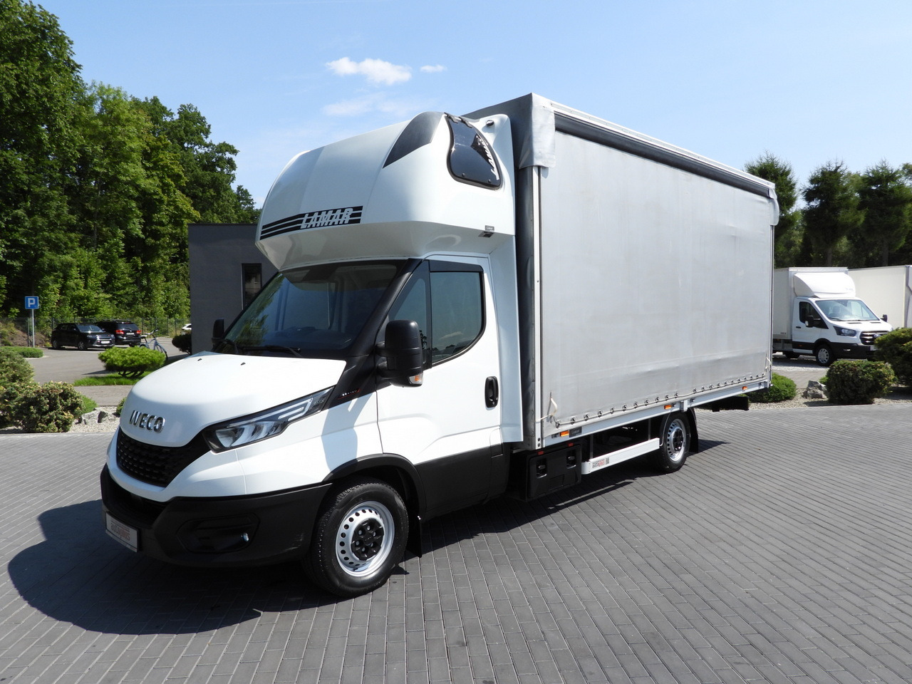 IVECO DAILY 35S18 TARPAULIN 10 PALLETS WEBASTO CRUISE CONTROL LED LIGHTS PNEUMATICS AIR CONDITIONING  180HP - crédit-bail IVECO DAILY 35S18 TARPAULIN 10 PALLETS WEBASTO CRUISE CONTROL LED LIGHTS PNEUMATICS AIR CONDITIONING  180HP: photos 18 IVECO DAILY 35S18 TARPAULIN 10 PALLETS WEBASTO CRUISE CONTROL LED LIGHTS PNEUMATICS AIR CONDITIONING  180HP - crédit-bail IVECO DAILY 35S18 TARPAULIN 10 PALLETS WEBASTO CRUISE CONTROL LED LIGHTS PNEUMATICS AIR CONDITIONING  180HP: photos 18